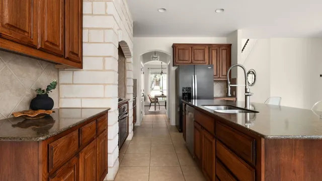 $479,900 | 199 Limestone Trail, Austin, TX 78737