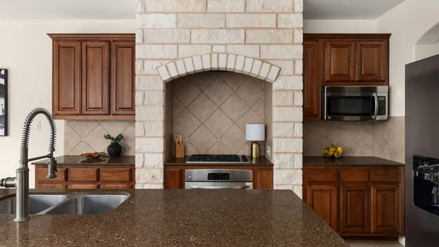 $479,900 | 199 Limestone Trail, Austin, TX 78737