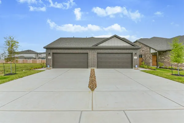 $2,299 | 1868 Dry Cherry Lane, Unit A, Dayton, TX 77535