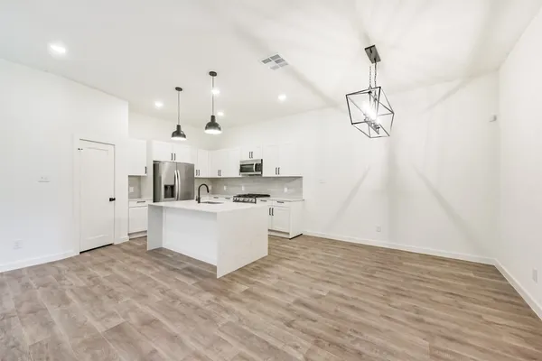 $2,299 | 1868 Dry Cherry Lane, Unit A, Dayton, TX 77535