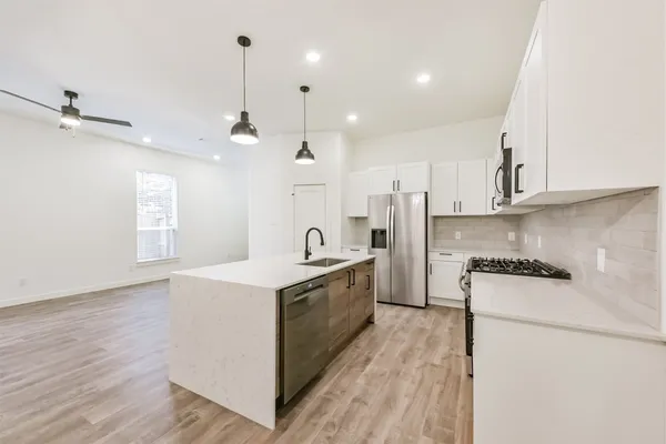 $2,299 | 1868 Dry Cherry Lane, Unit A, Dayton, TX 77535