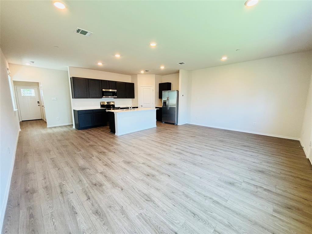 120 Redwood Road Princeton, TX 75407 - Photo 3 of 24 Living room