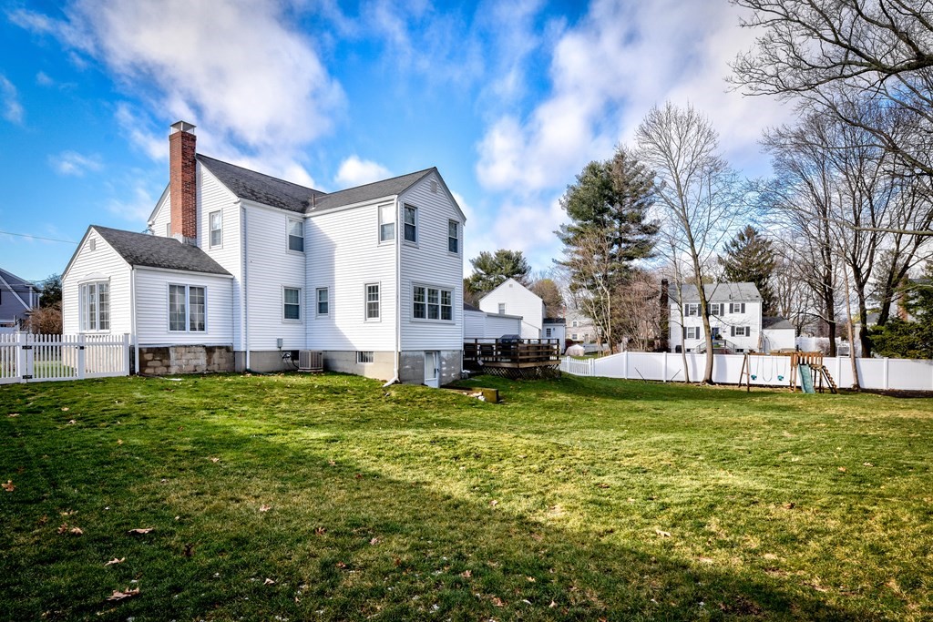 4 Sherwood Road Natick, MA 01760 - Photo 26 of 26 Gallery Image 26