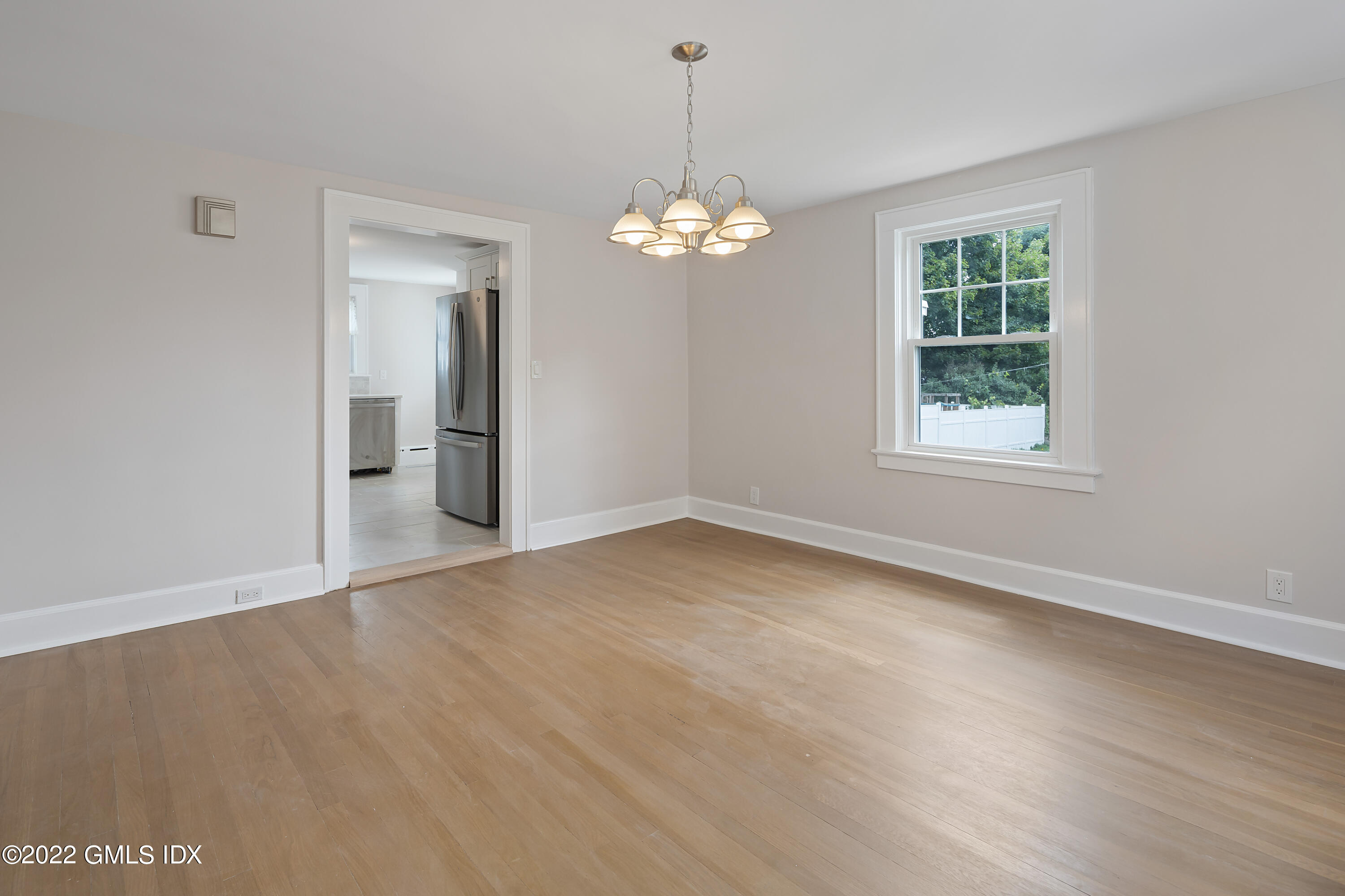 287 Glenbrook Road Stamford, CT 06906 - Photo 11 of 37 287 Glenbrook Rd, Stamford, CT 06906-12