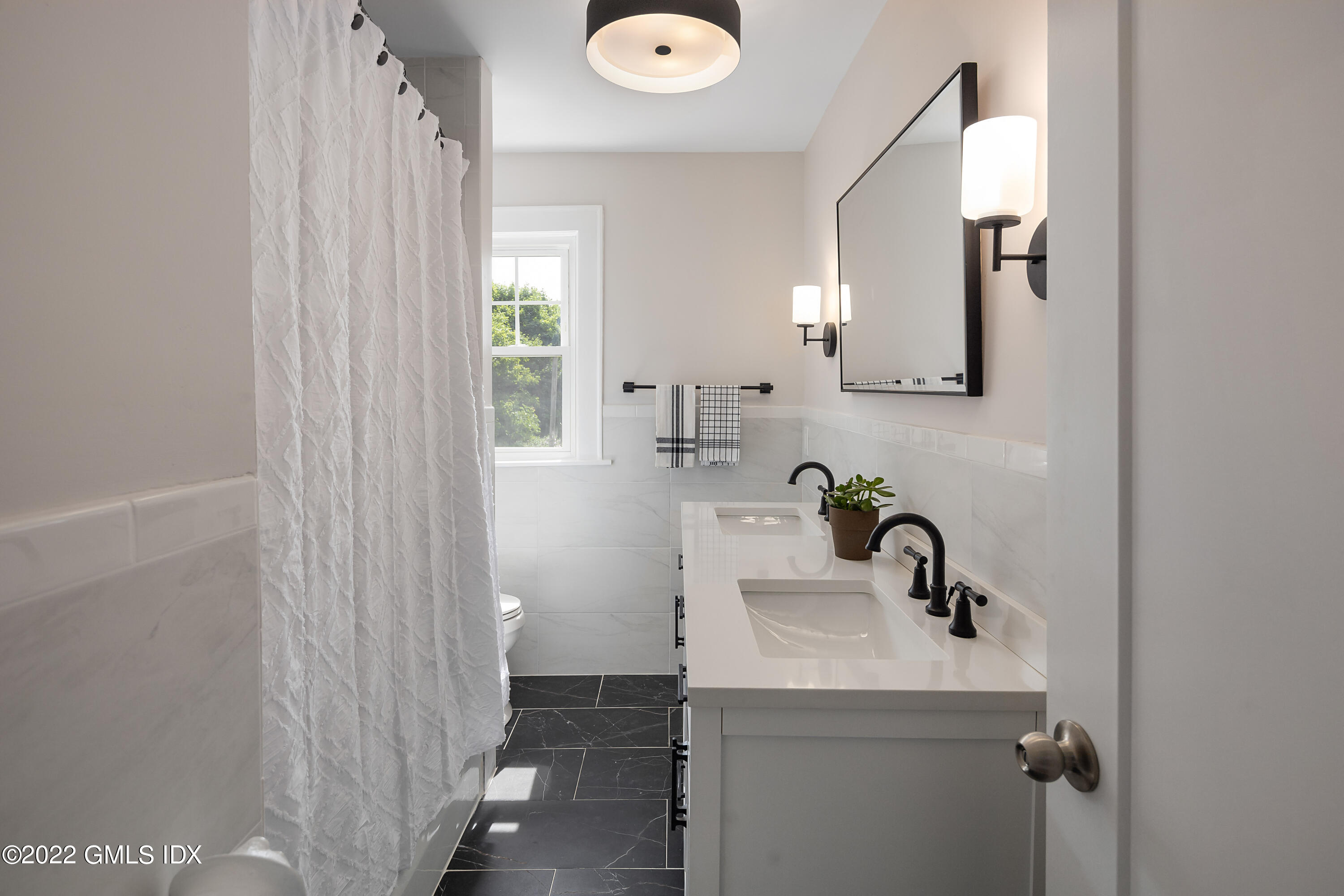 287 Glenbrook Road Stamford, CT 06906 - Photo 26 of 37 287 Glenbrook Rd, Stamford, CT 06906-33