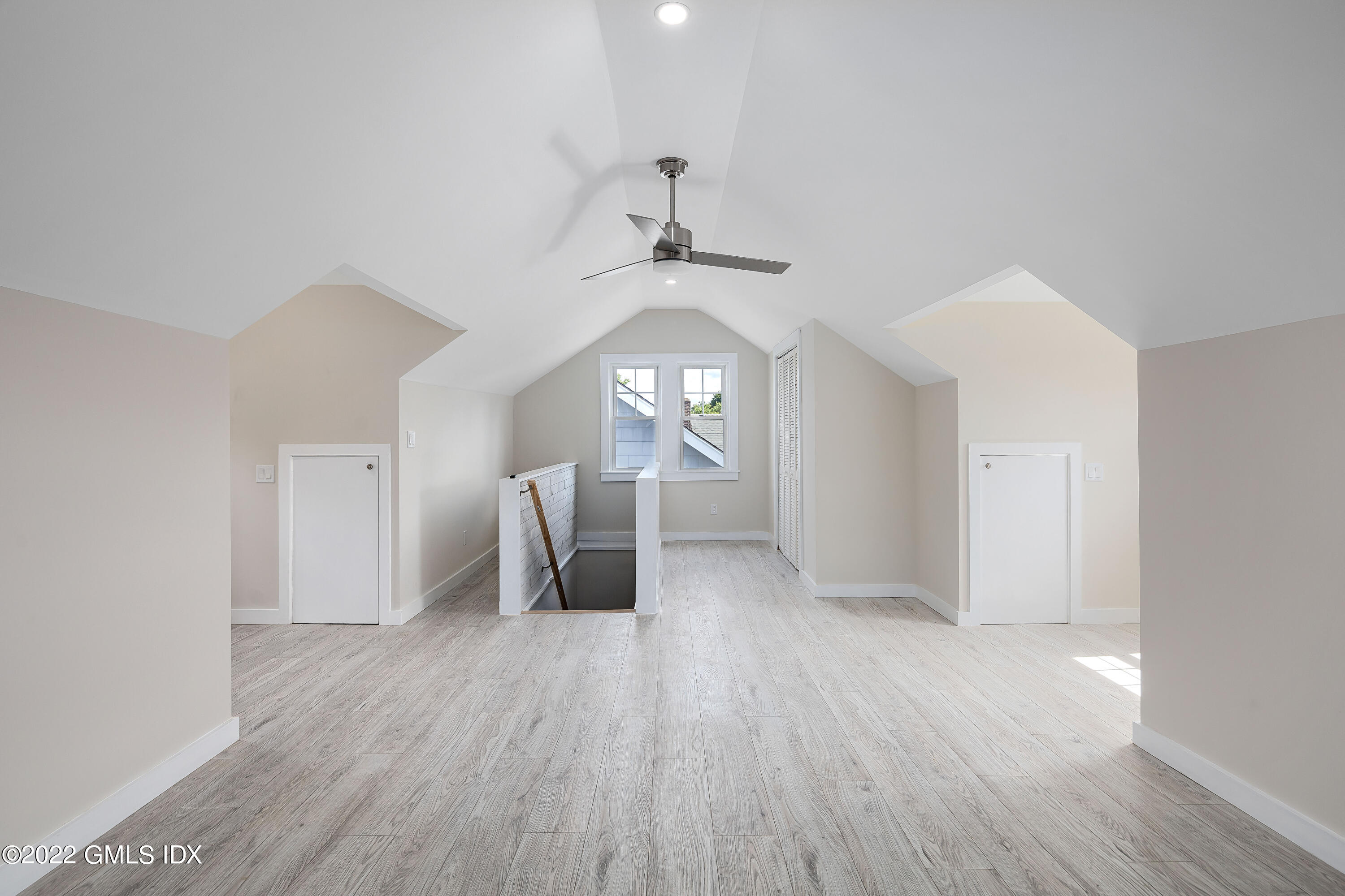 287 Glenbrook Road Stamford, CT 06906 - Photo 31 of 37 287 Glenbrook Rd, Stamford, CT 06906-38