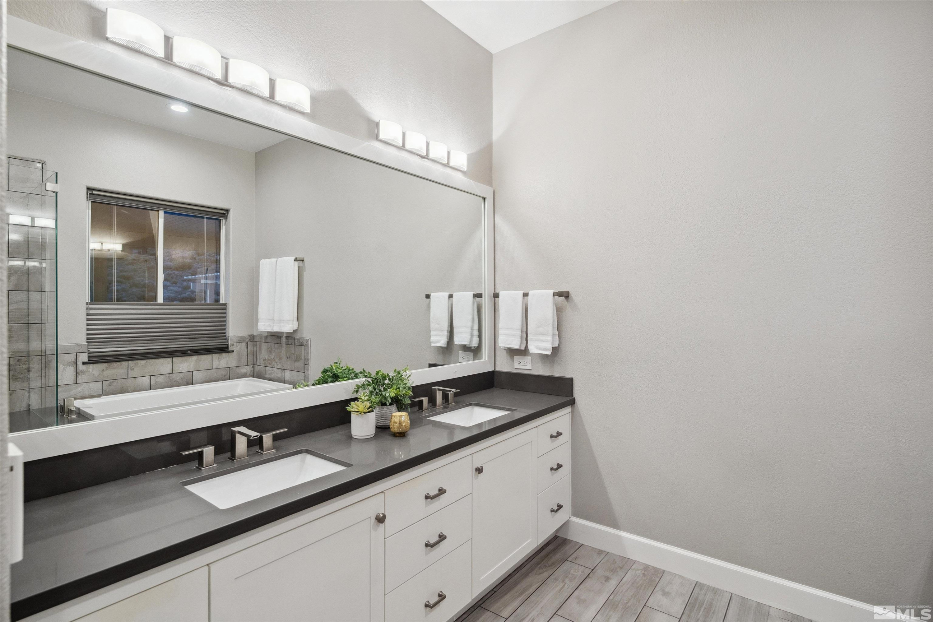 5598 North White Sands Road Reno, NV 89511 - Photo 17 of 39 Photo 17