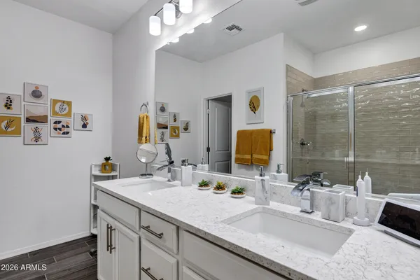 $465,000 | 1825 East Hampton Lane, Unit 106, Gilbert, AZ 85295