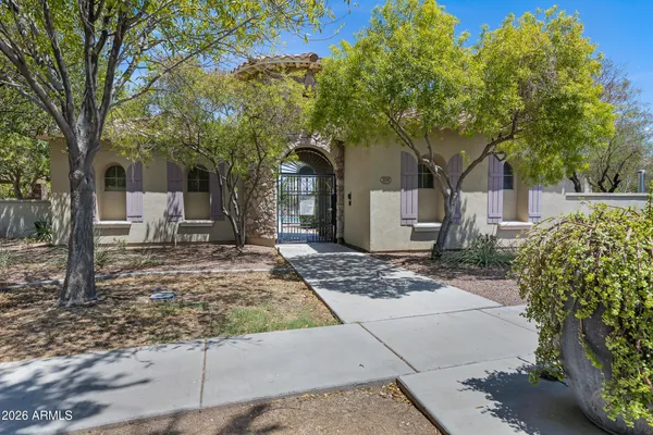 $465,000 | 1825 East Hampton Lane, Unit 106, Gilbert, AZ 85295