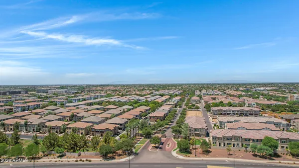 $465,000 | 1825 East Hampton Lane, Unit 106, Gilbert, AZ 85295