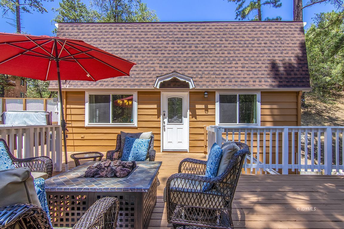 26325 Pine Dell Idyllwild, CA 92549 - Photo 12 of 31 Great for outdoor entertaining