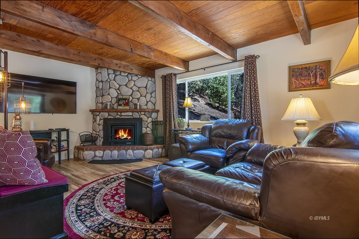 26325 Pine Dell Idyllwild, CA 92549 - Photo 13 of 31 Cozy mountain evenings