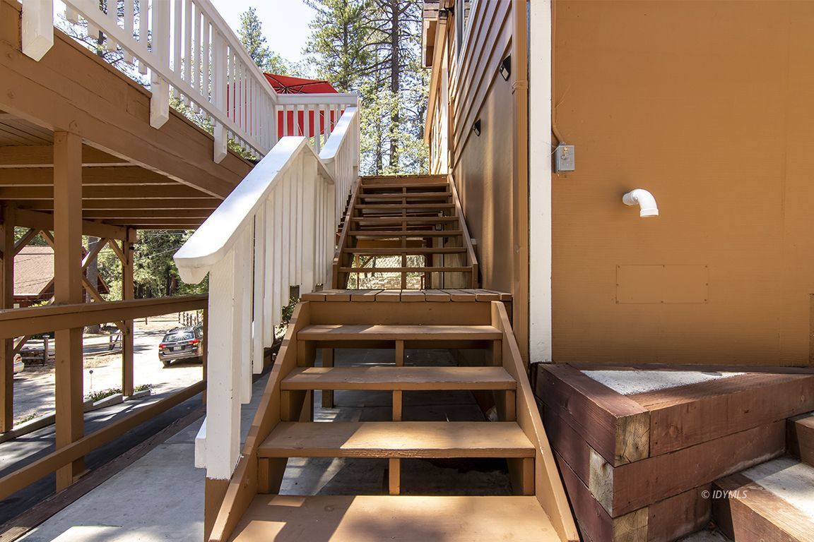 26325 Pine Dell Idyllwild, CA 92549 - Photo 6 of 31 Stairway to heaven!
