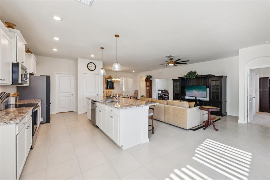 6208 Southwest 93rd Loop Ocala, FL 34476 - Photo 8 of 29