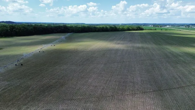 $864,000 | 72-acres County C, Brooklyn, WI 53521