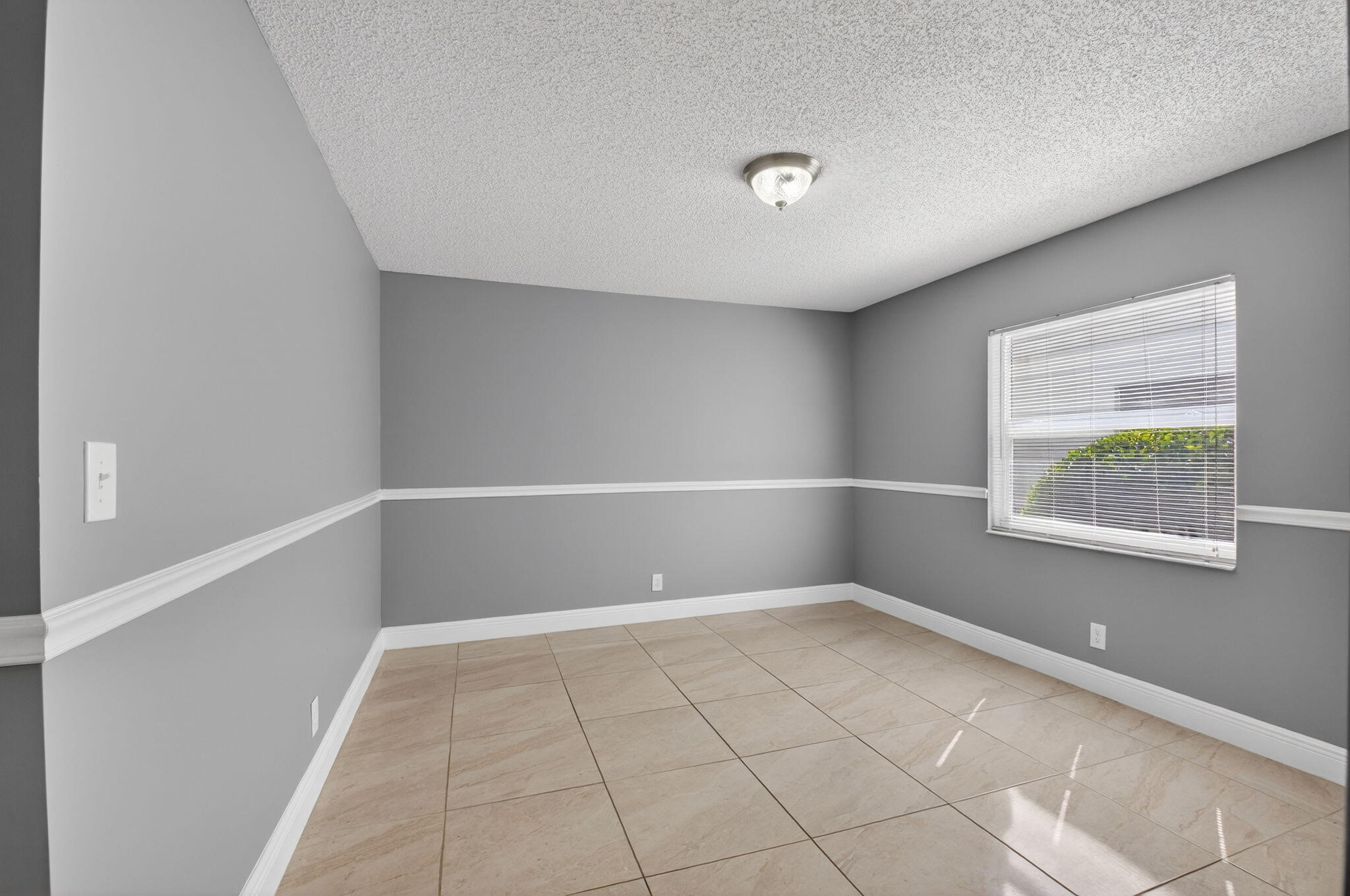 18093 104th Terrace South Boca Raton, FL 33498 - Photo 21 of 43 a view of room and window