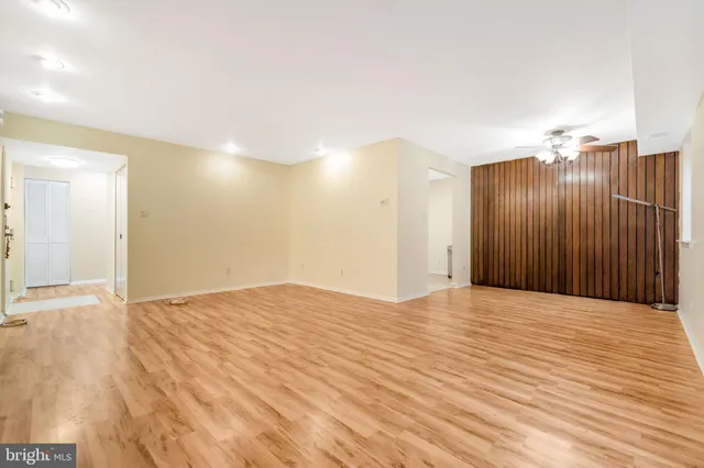 a view of empty room