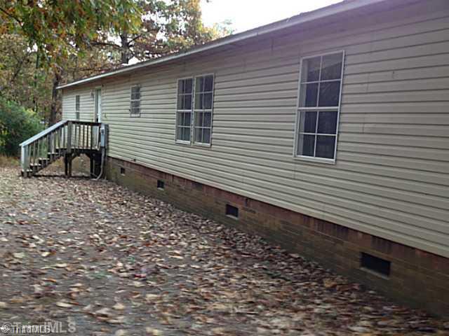 1532 Manorview Road Asheboro, NC 27205 - Photo 14 of 15 Exterior Back.