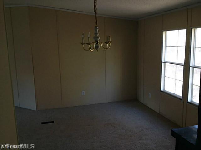 1532 Manorview Road Asheboro, NC 27205 - Photo 8 of 15 Dining Room.