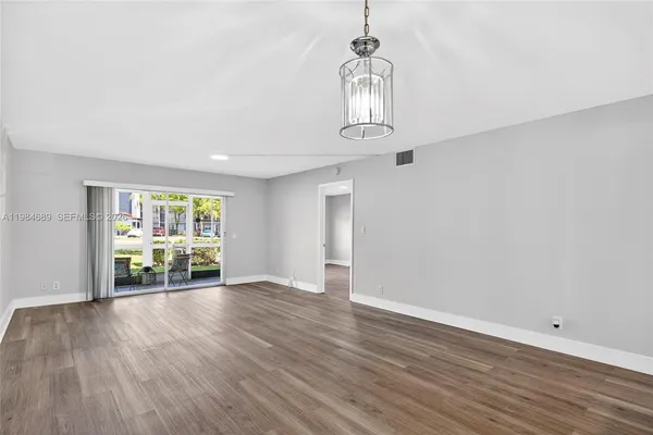 $2,500 | 12701 Southwest 14th Street, Unit 108J, Pembroke Pines, FL 33027