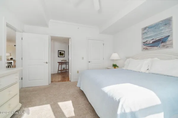 $440,000 | 4425 Arendell Street, Unit 303 HARBORSIDE CLUB AT 70, Morehead City, NC 28557