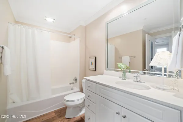 $440,000 | 4425 Arendell Street, Unit 303 HARBORSIDE CLUB AT 70, Morehead City, NC 28557