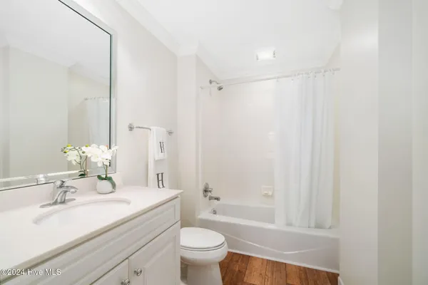 $440,000 | 4425 Arendell Street, Unit 303 HARBORSIDE CLUB AT 70, Morehead City, NC 28557