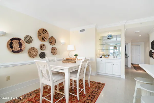$440,000 | 4425 Arendell Street, Unit 303 HARBORSIDE CLUB AT 70, Morehead City, NC 28557