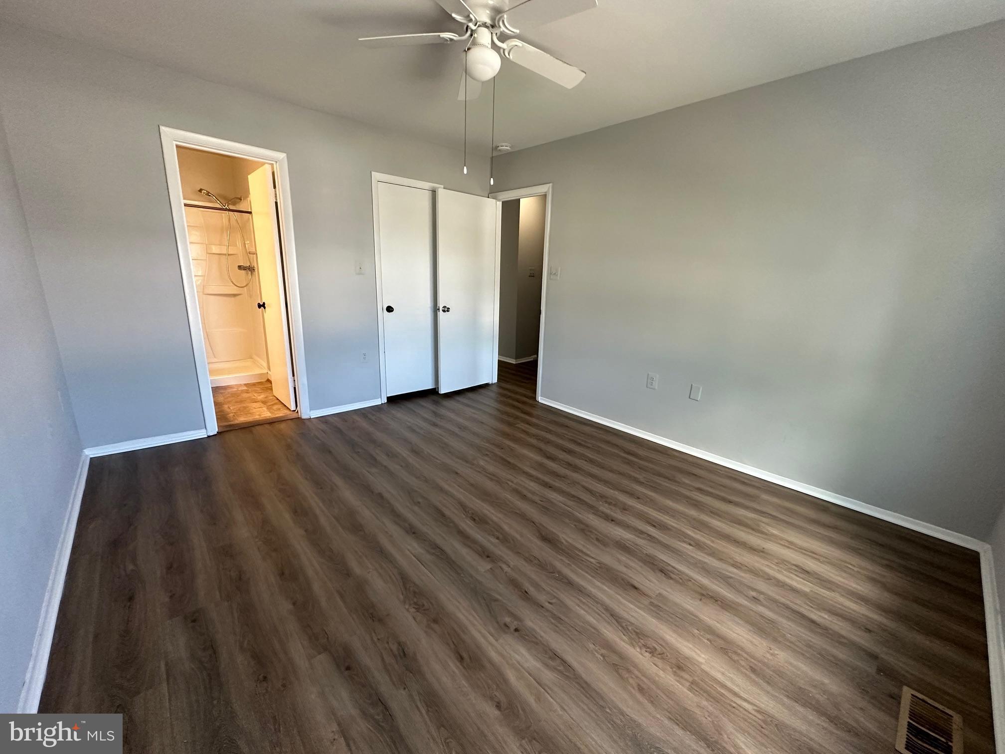9078 McClellan Common Manassas, VA 20110 - Photo 21 of 25 wooden floor in an empty room