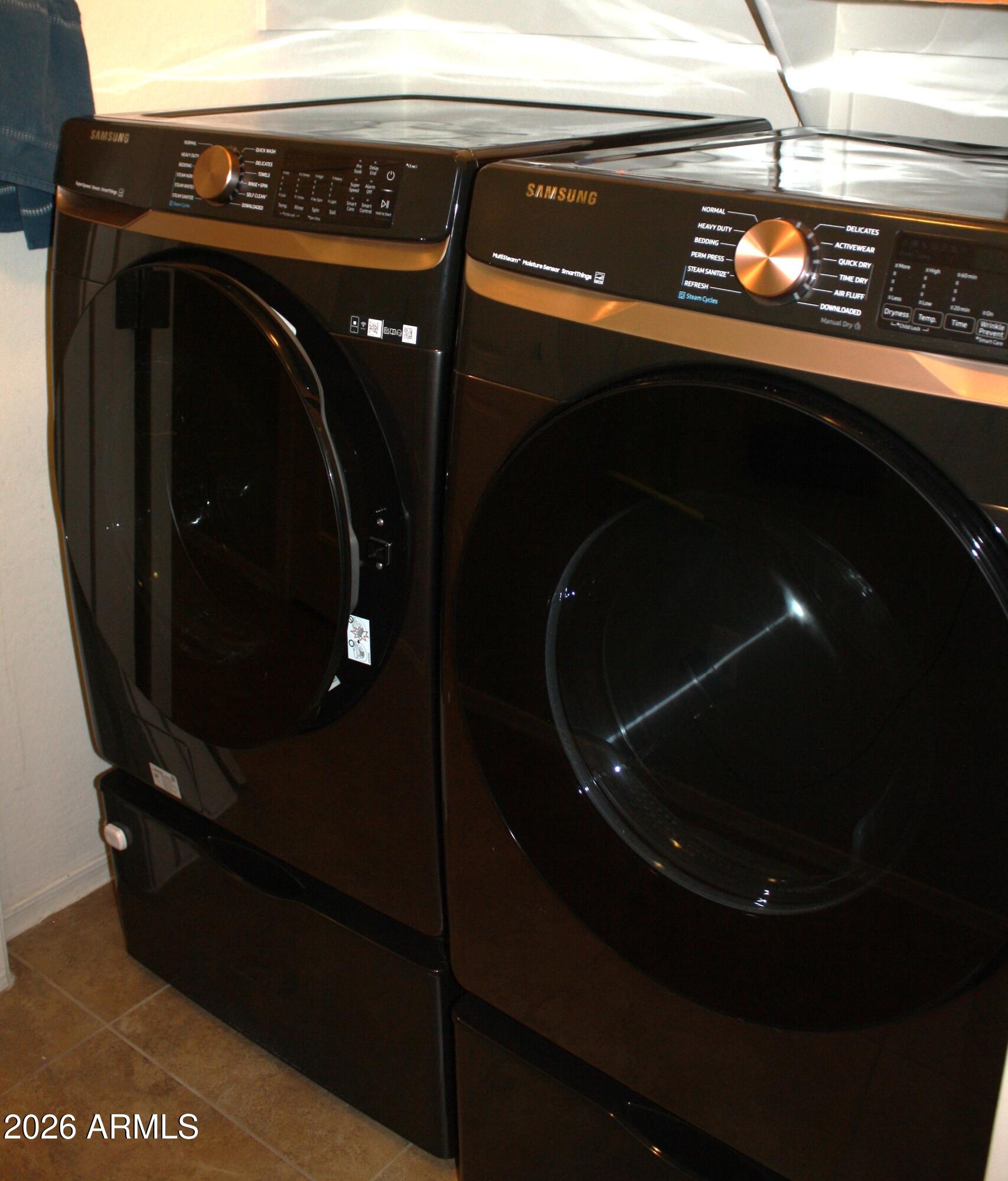 10225 West Camelback Road, Unit 19 Phoenix, AZ 85037 - Photo 16 of 51 a close view of appliances