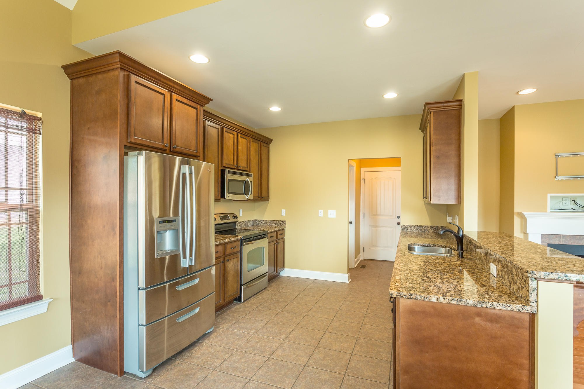 878 Windrush Loop Chattanooga, TN 37421 - Photo 11 of 44 Beautiful cabinetry
