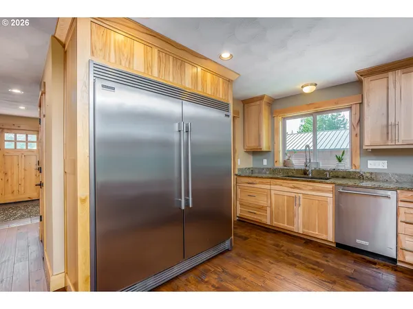 $1,100,000 | 124323 Teatable Court, Crescent Lake, OR 97733