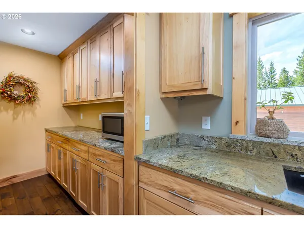 $1,100,000 | 124323 Teatable Court, Crescent Lake, OR 97733