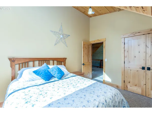 $1,100,000 | 124323 Teatable Court, Crescent Lake, OR 97733