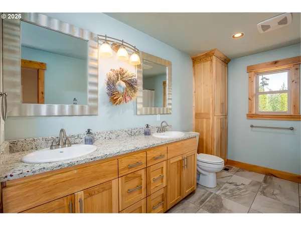 $1,100,000 | 124323 Teatable Court, Crescent Lake, OR 97733