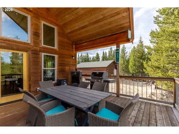 $1,100,000 | 124323 Teatable Court, Crescent Lake, OR 97733