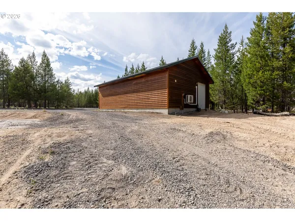 $1,100,000 | 124323 Teatable Court, Crescent Lake, OR 97733