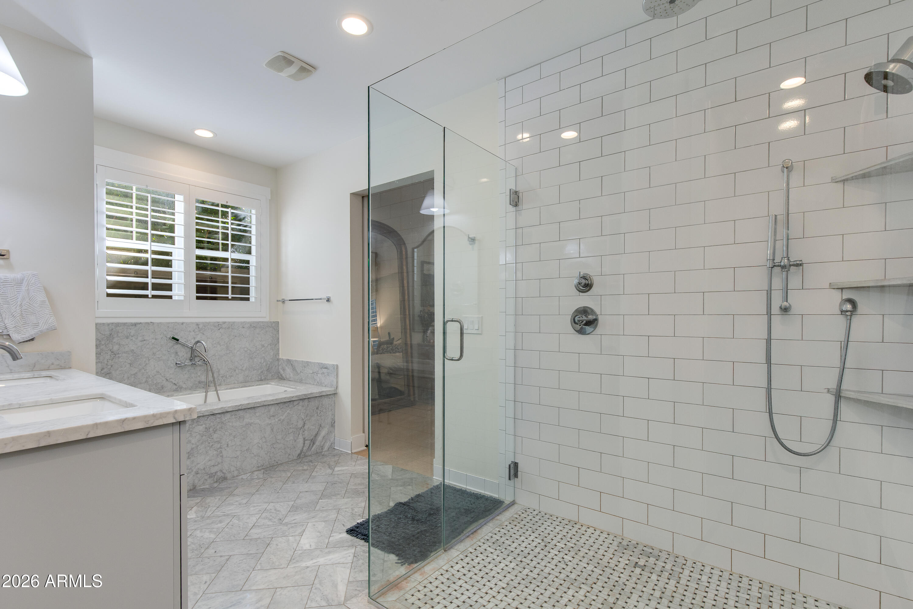 3247 East Sells Drive Phoenix, AZ 85018 - Photo 12 of 26 Primary Shower