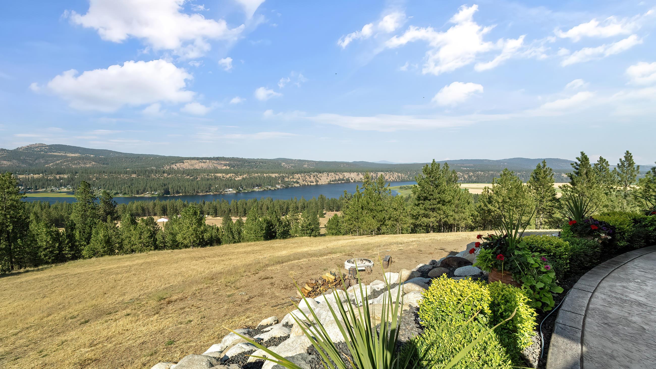 18524 North Valley Road Nine Mile Falls, WA 99026 - Photo 47 of 48