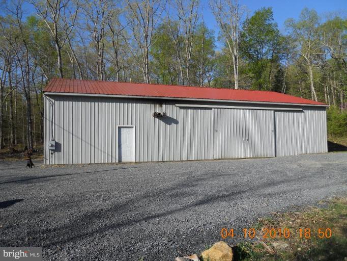 3239 Panhandle Road Front Royal, VA 22630 - Photo 10 of 30 Barn