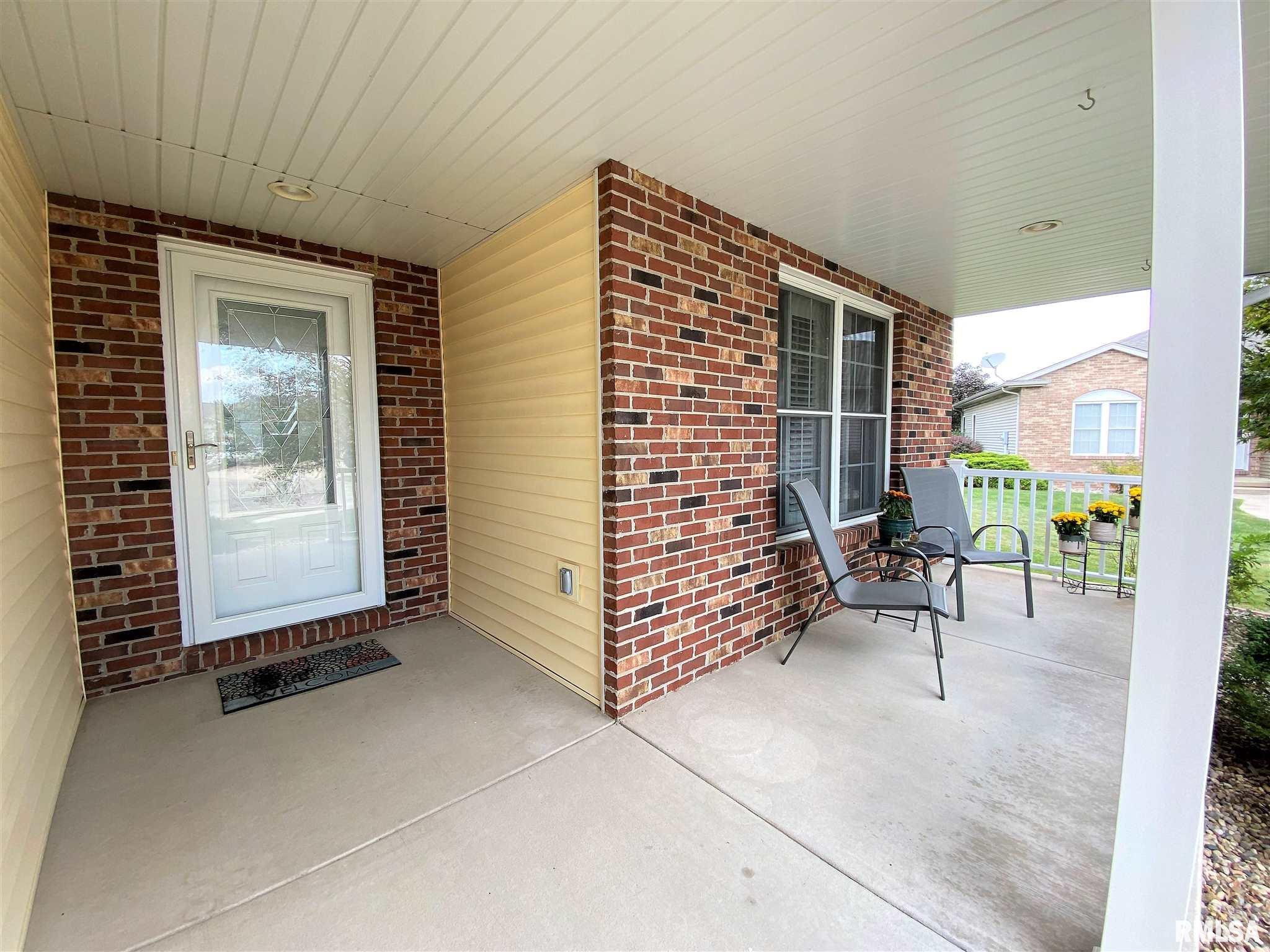 513 Bristol Court Rochester, IL 62563 - Photo 3 of 26