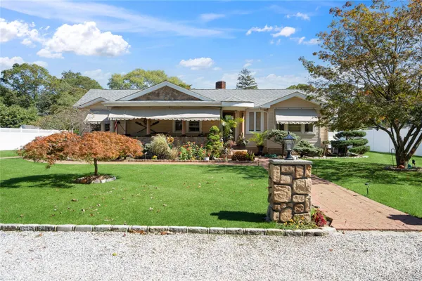 $615,000 | 87 Whitman Avenue, Islip, NY 11751