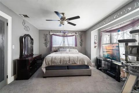 $629,990 | 87 Whitman Avenue, Islip, NY 11751