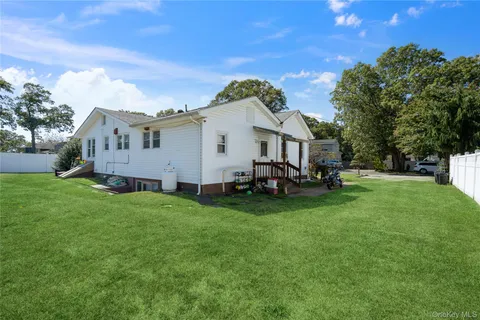 $629,990 | 87 Whitman Avenue, Islip, NY 11751