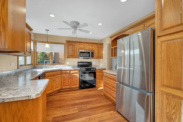 $475,000 | 24605 South River Trail, Channahon, IL 60410