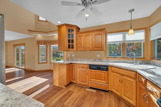 $475,000 | 24605 South River Trail, Channahon, IL 60410