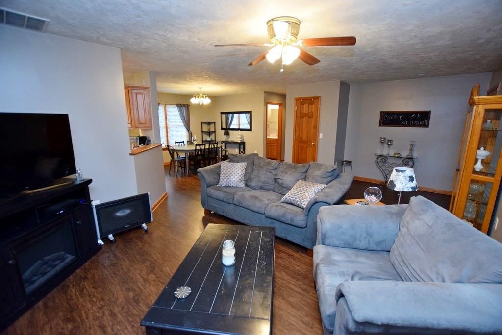 118 East Central Way Pendleton, IN 46064 - Photo 5 of 33