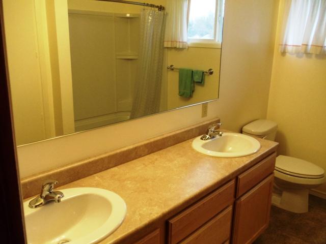 1920 South Evergreen Road Spokane, WA 99216 - Photo 5 of 9