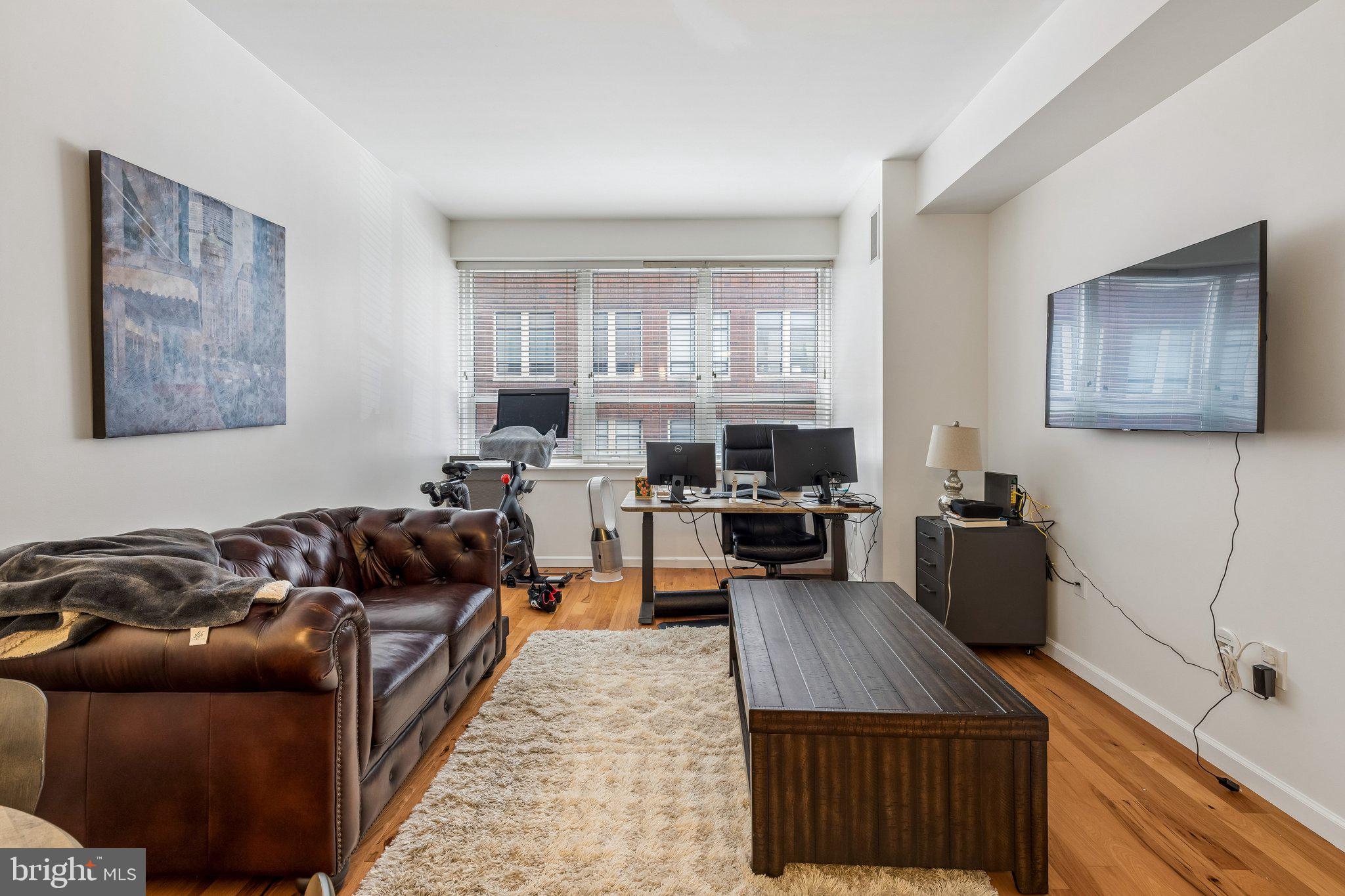 1425 Locust Street, Unit 4E Philadelphia, PA 19102 - Photo 2 of 26