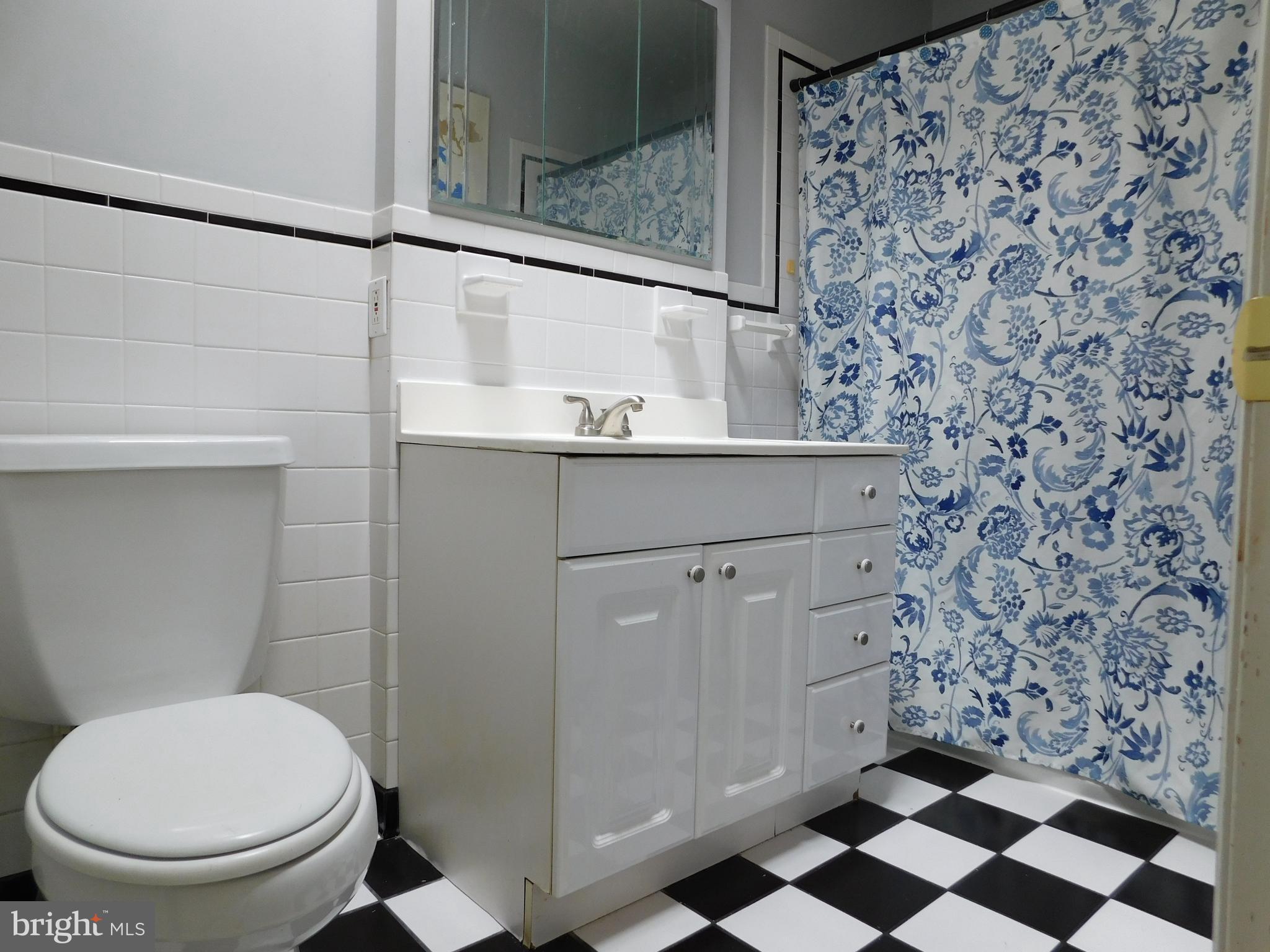 11803 Basile Road Philadelphia, PA 19154 - Photo 12 of 14 Gallery Image 12